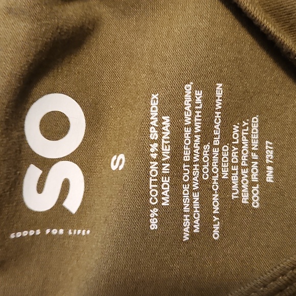 Top - Picture 2 of 2